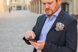 朗読を使った副業の始め方は？