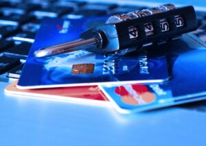 電気代の支払いにクレジットカードを使うメリットは？