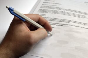 Upworkで声優の仕事を探し方は？